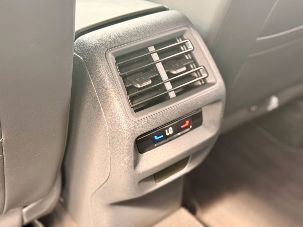 VW Tiguan 2025