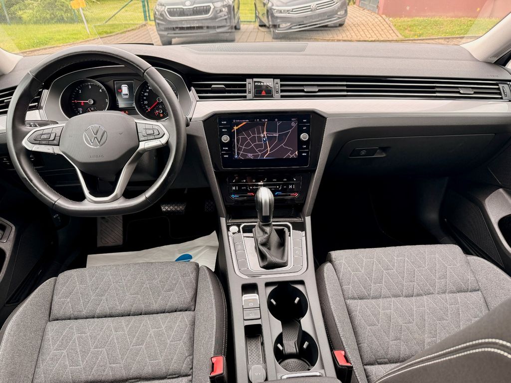 VW Passat Variant 2023