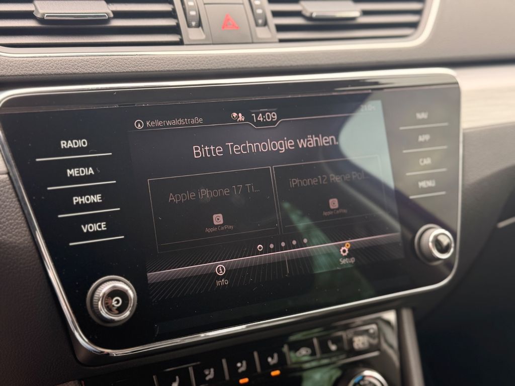 SKODA Superb 2023
