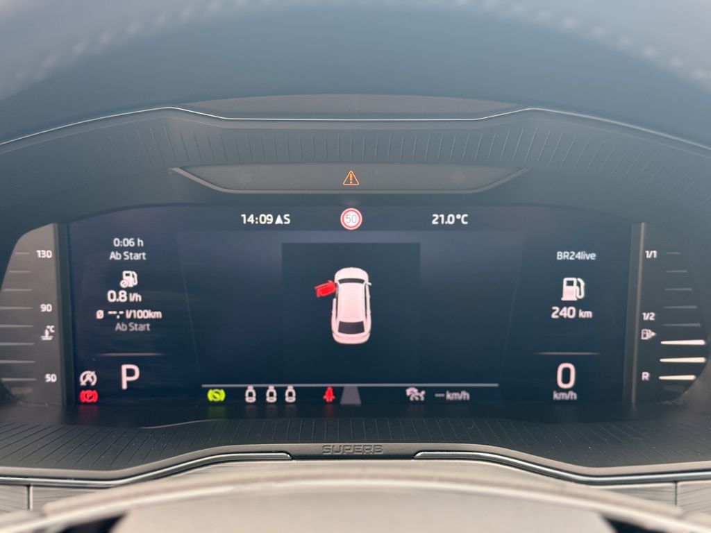 SKODA Superb 2023