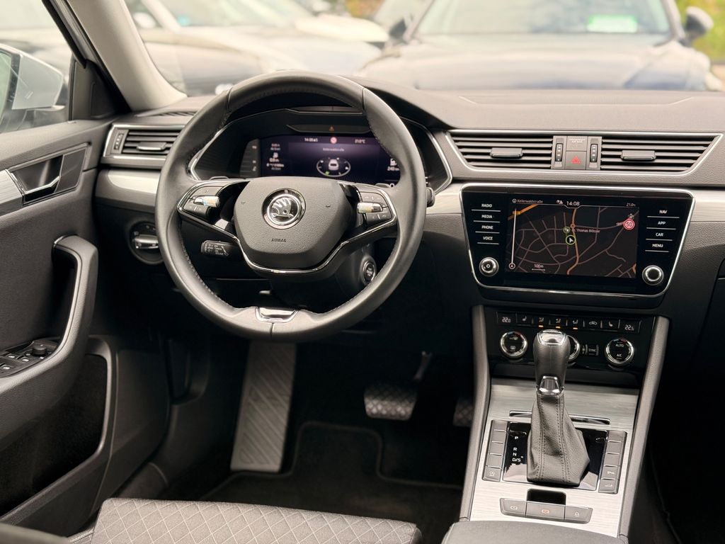 SKODA Superb 2023