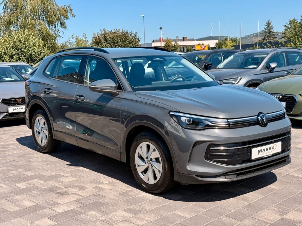 VW Tiguan Tiguan 2.0 TDI 110 kW Life LED*CARPL*RFK*ACC*DIG 2025