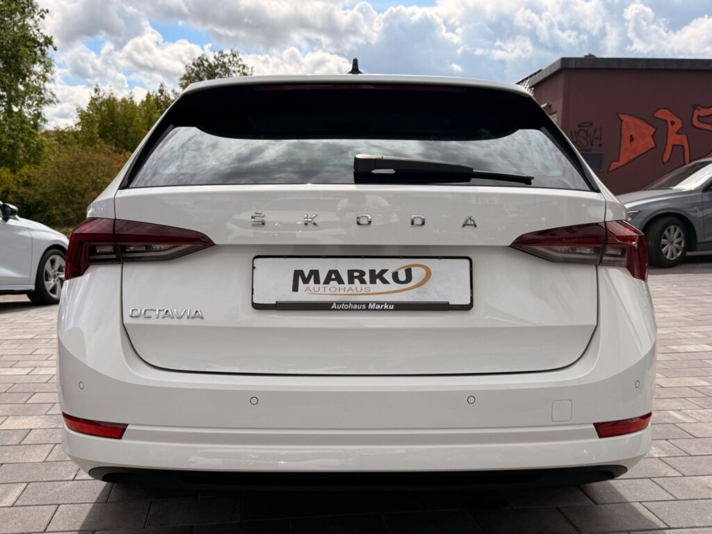 SKODA Octavia Octavia Combi Head-Up*ACC*CarPlay*Navi*LineAssis 2023