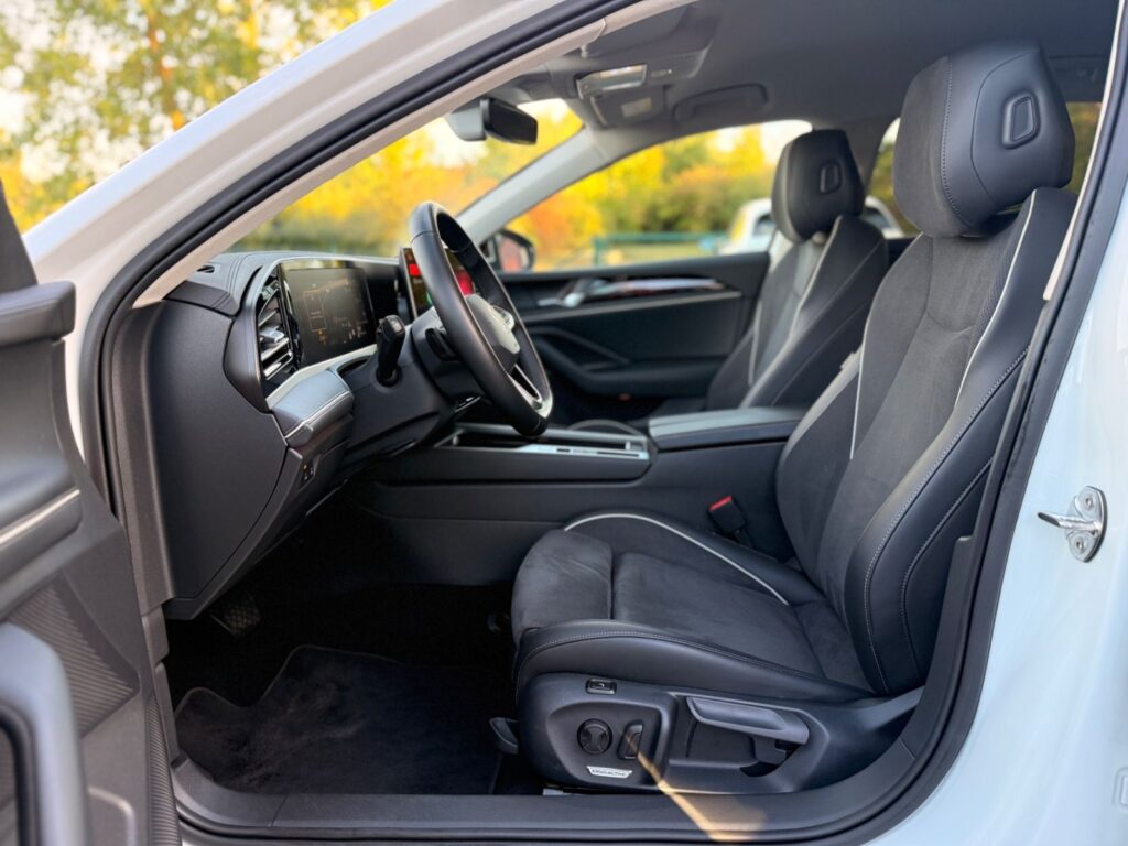 VW Passat Variant Passat Variant 2.0 TDI 110kW/Leder/360°/ AHK/LED 2024