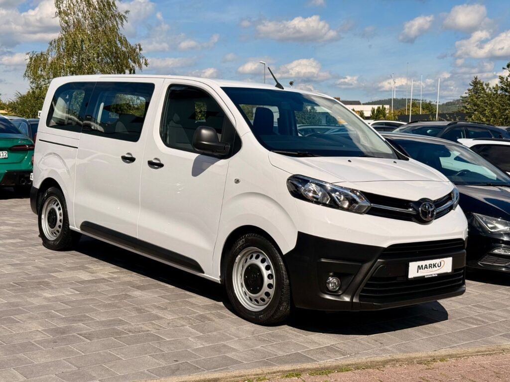 TOYOTA Proace Toyota Proace L1 Comfort *9-Sitzer*CarPlay*NAVI 2023