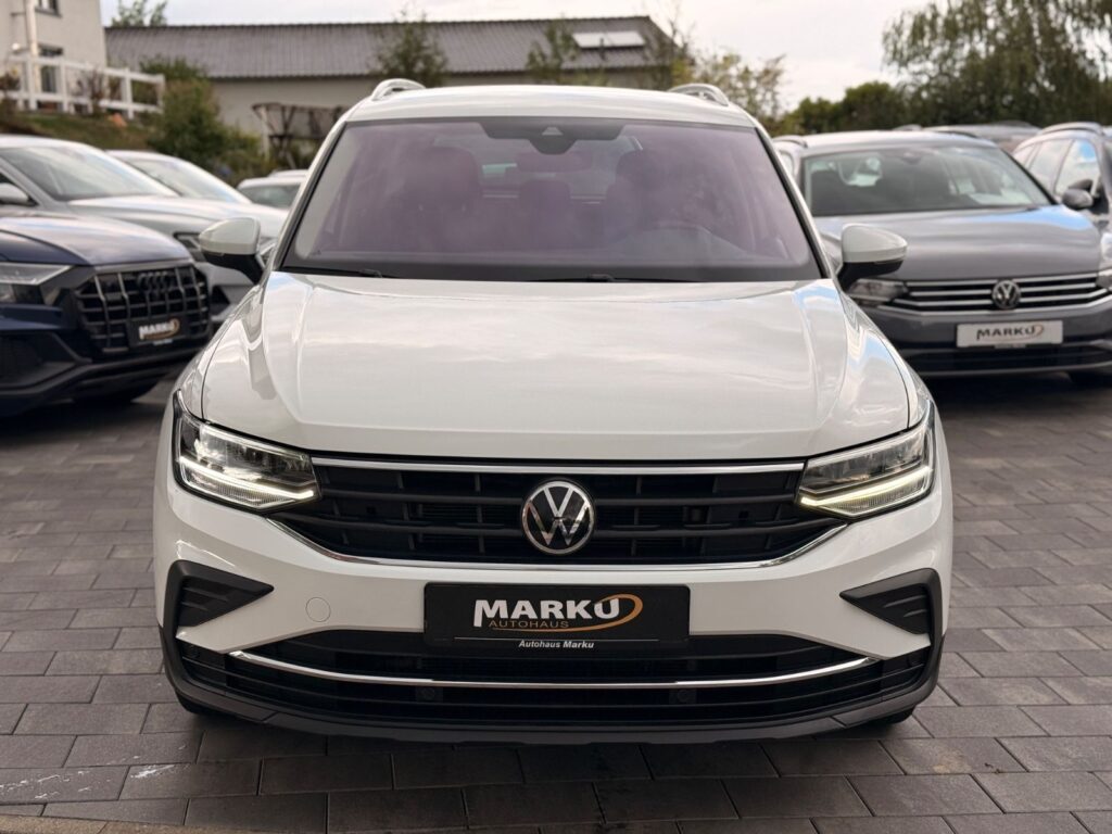 VW Tiguan Tiguan United 2.0TDi ACC*AHK*LED*NAVI*PDC* 2021