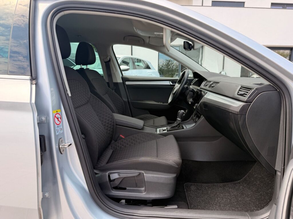 SKODA Superb Superb Combi 2.0 TDI *ACC*NAVI*VIRTUAL COCKPIT* 2023