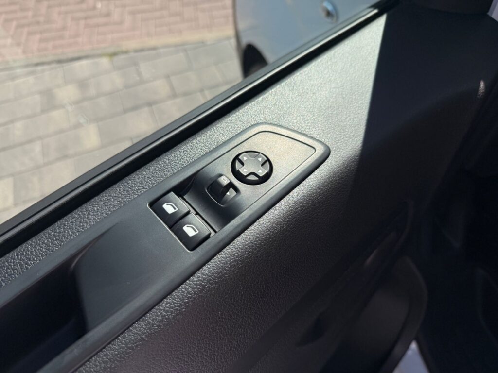 TOYOTA Proace Toyota Proace L1 Comfort *9-Sitzer*CarPlay*NAVI 2023