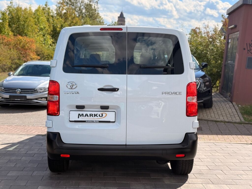 TOYOTA Proace Toyota Proace L1 Comfort *9-Sitzer*CarPlay*NAVI 2023