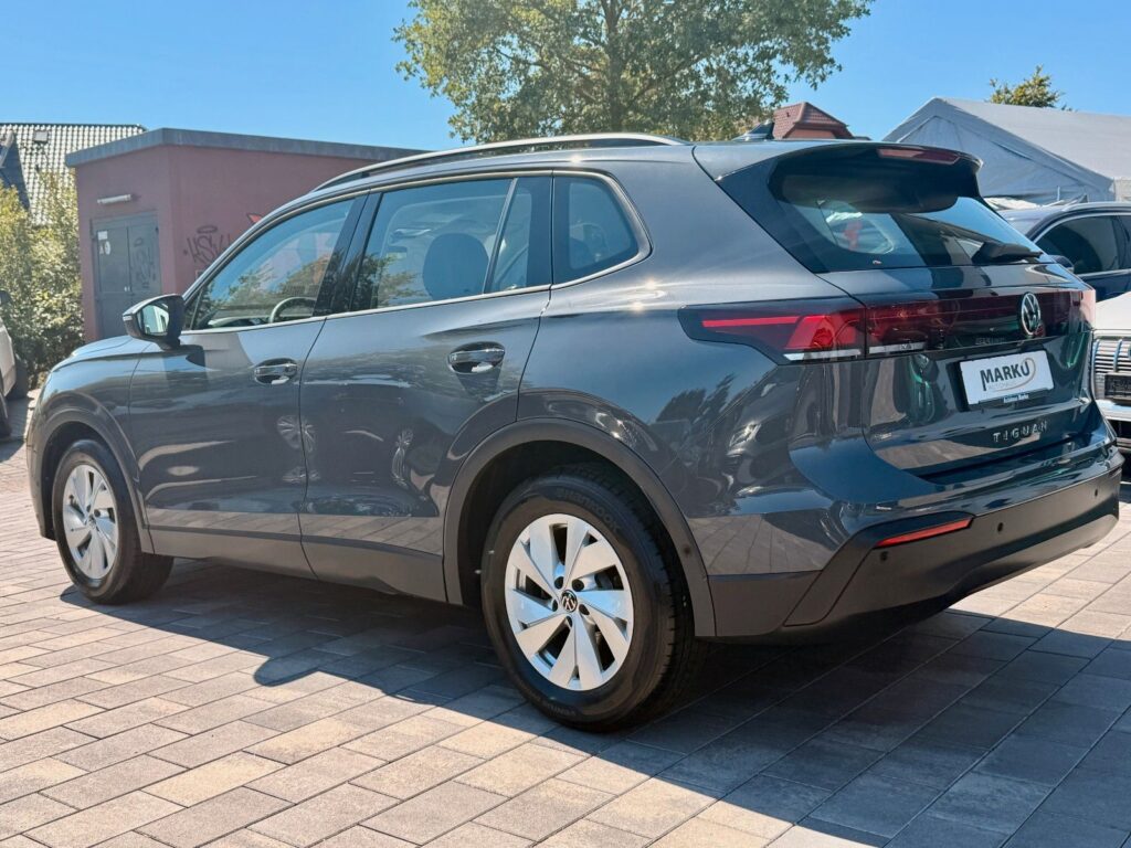 VW Tiguan Tiguan 2.0 TDI 110 kW Life LED*CARPL*RFK*ACC*DIG 2025