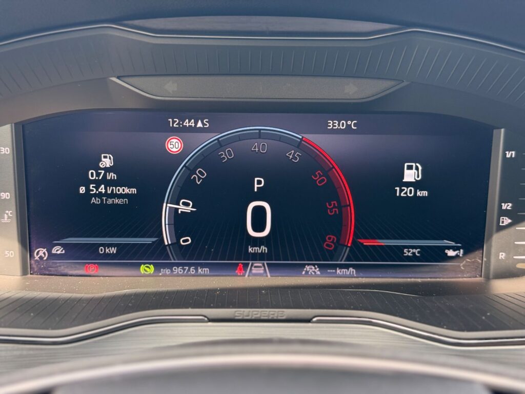 SKODA Superb Superb Combi 2.0 TDI *ACC*NAVI*VIRTUAL COCKPIT* 2023