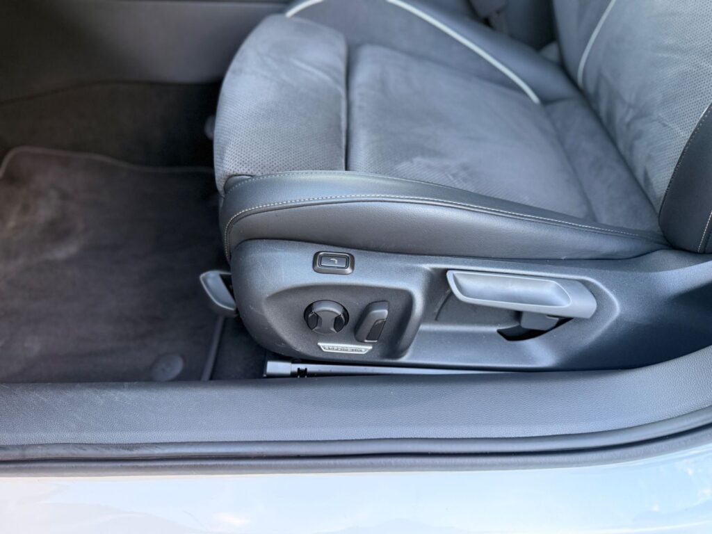 VW Passat Variant Passat Variant 2.0 TDI 110kW/Leder/360°/ AHK/LED 2024