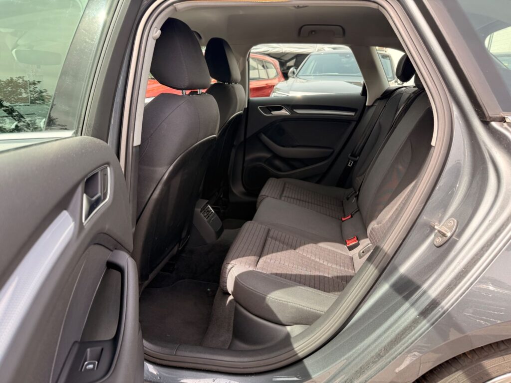 AUDI A3 A3 Sportback Automatik*PDC*Sitzheizung*Tempomat 2016