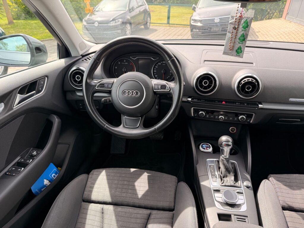 AUDI A3 A3 Sportback Automatik*PDC*Sitzheizung*Tempomat 2016
