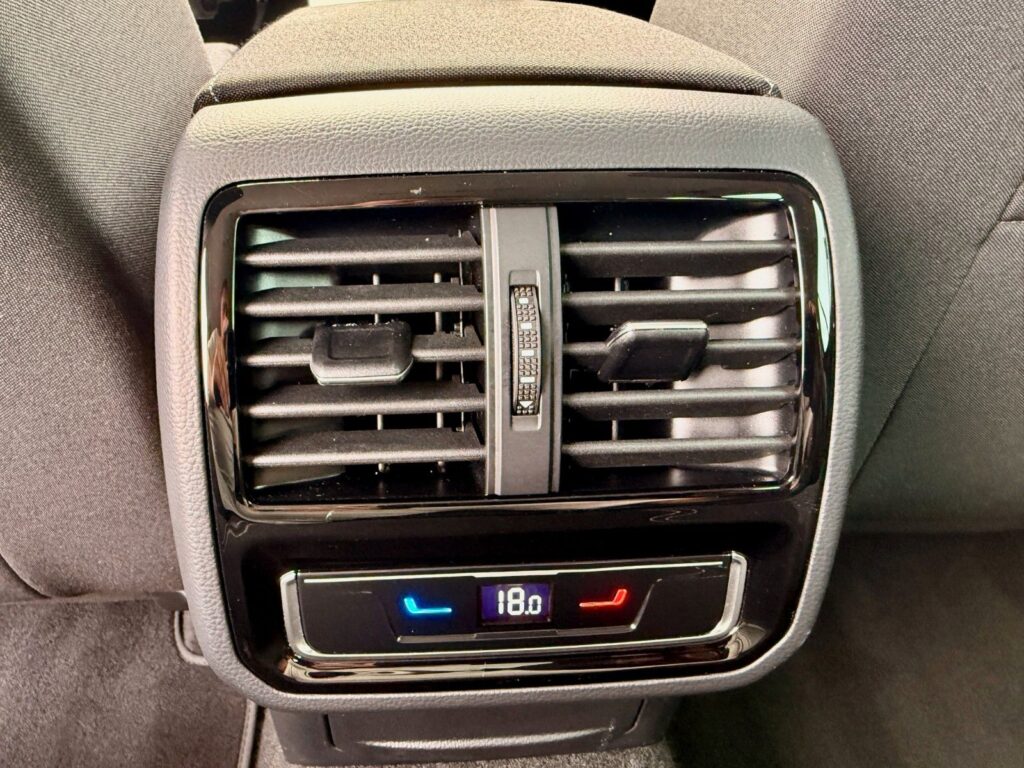 VW Passat Variant Passat Variant Business ACC*ERGO*MEMORY*MASSAGE 2022