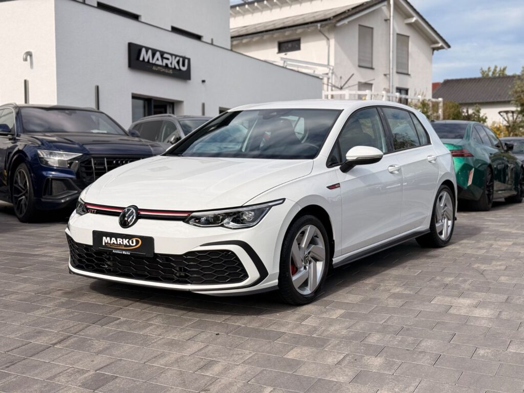 VW Golf Golf VIII Lim. GTI 2.0 TSI /180kW/LED/Ambiente 2024