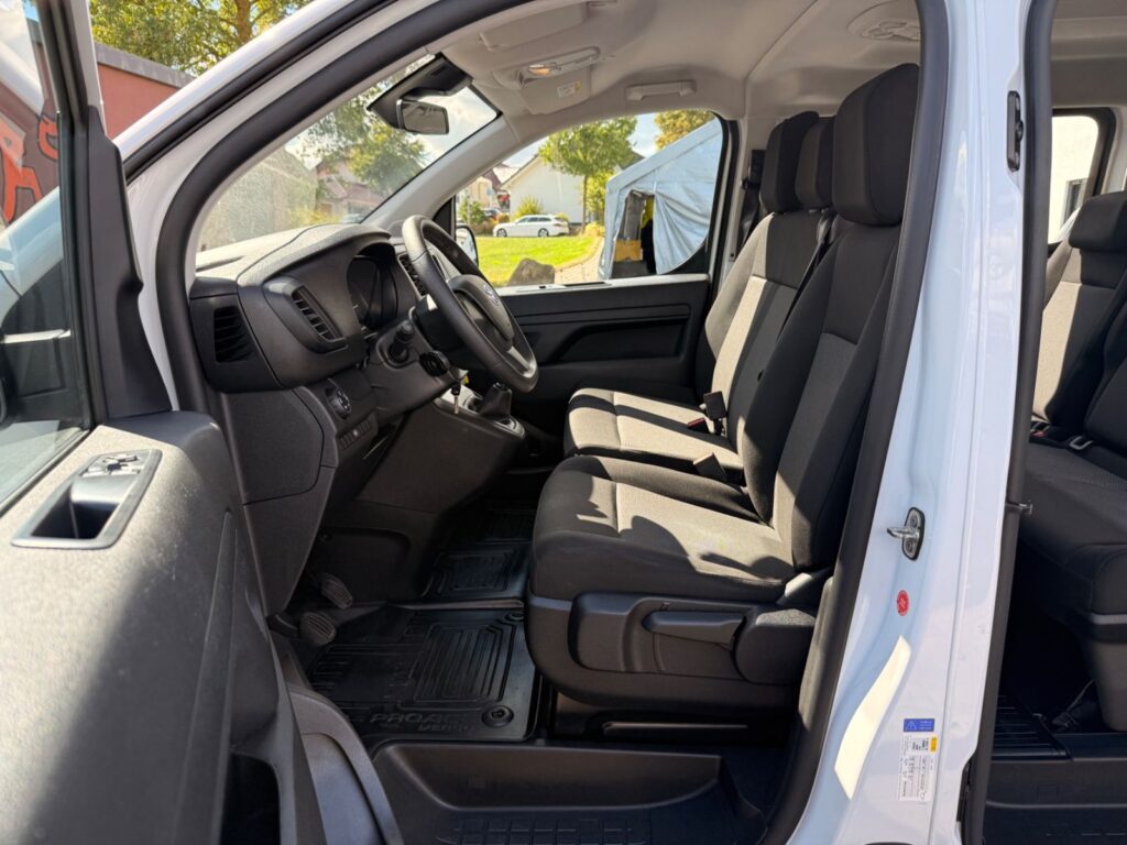 TOYOTA Proace Toyota Proace L1 Comfort *9-Sitzer*CarPlay*NAVI 2023