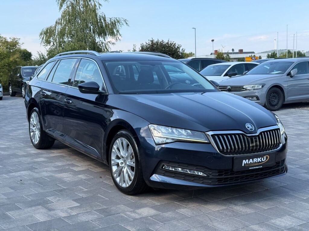 SKODA Superb Superb Combi Ambition 2.0 DCC*NAVI*PDC*LED* 2022