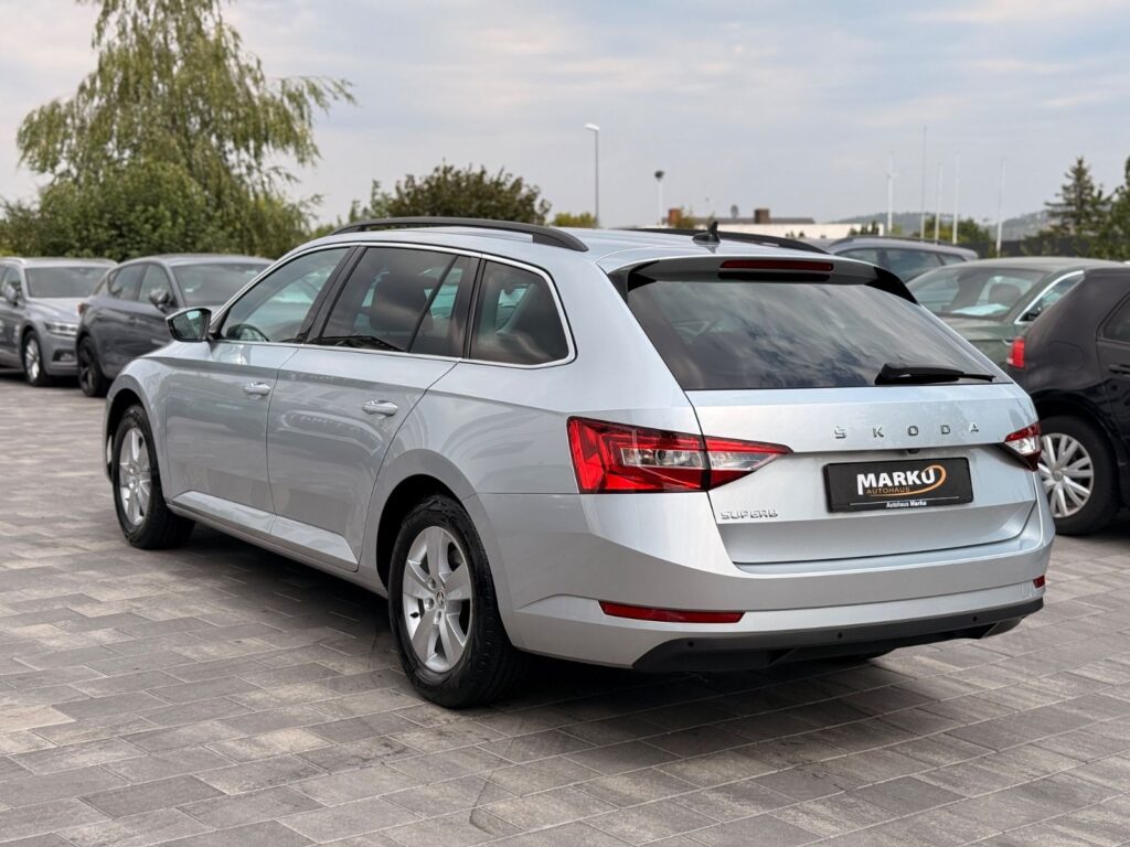 SKODA Superb Superb Combi Ambition *ACC*Kamera*Lane Assist* 2022