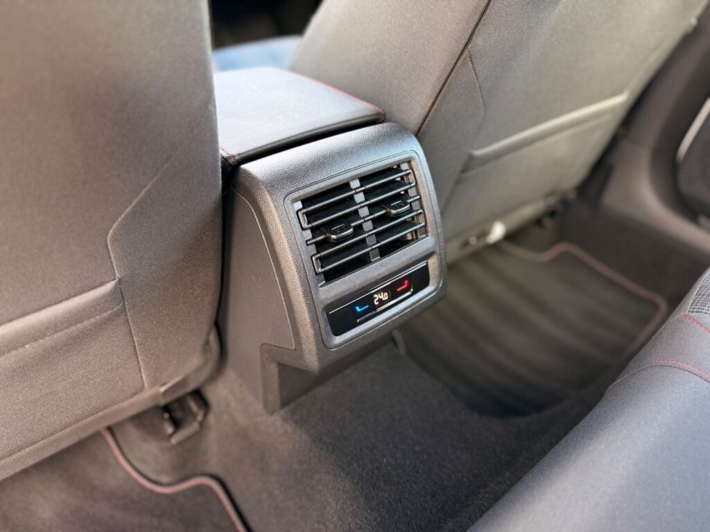 VW Golf Golf VIII Lim. GTI 2.0 TSI /180kW/LED/Ambiente 2024