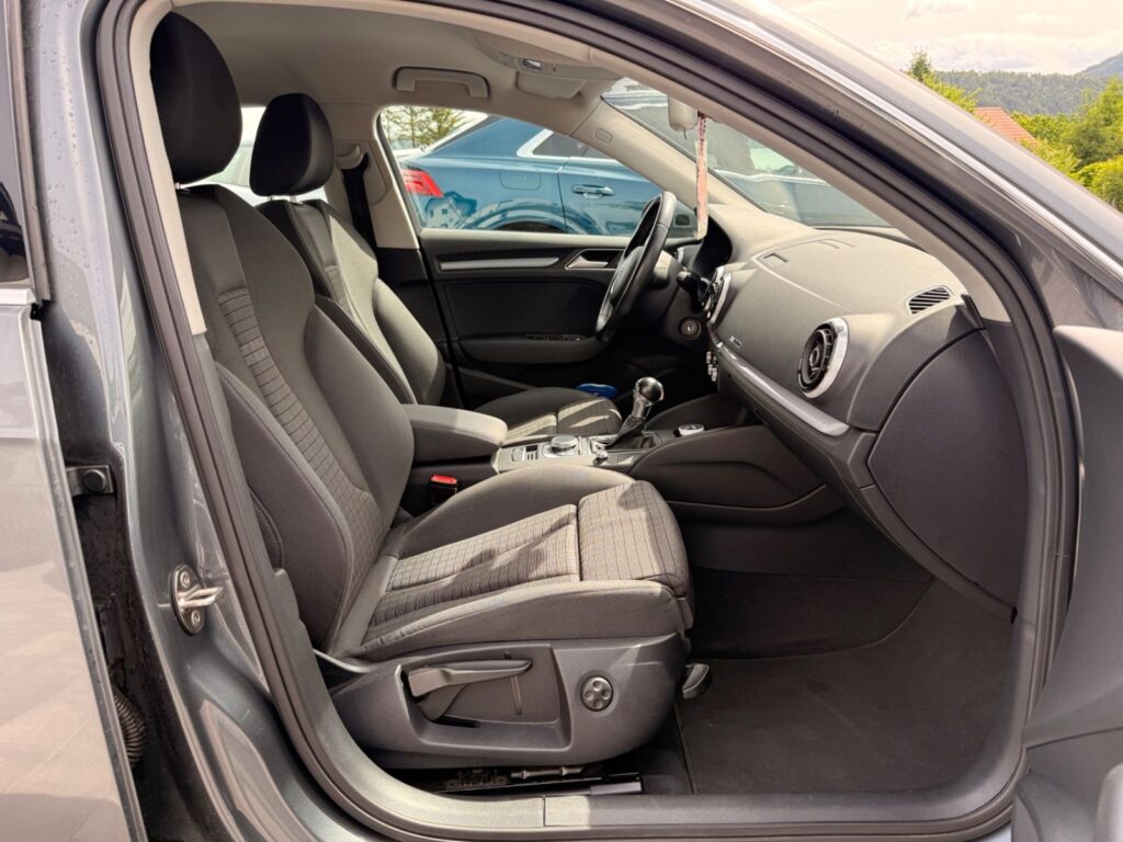 AUDI A3 A3 Sportback Automatik*PDC*Sitzheizung*Tempomat 2016