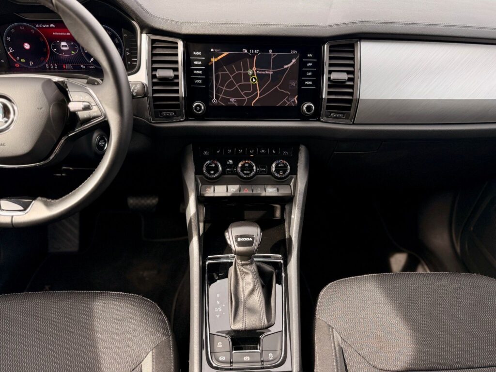 SKODA Kodiaq Kodiaq Ambition 2.0 TDI ACC*LED*AHK*RFK*NAVI* 2023
