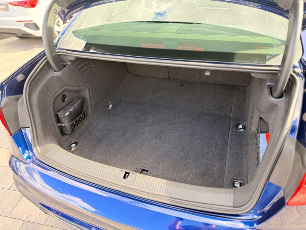 AUDI A4 A4 Lim. 40 TDI quattro advanced/LED/18Zoll/VC 2022
