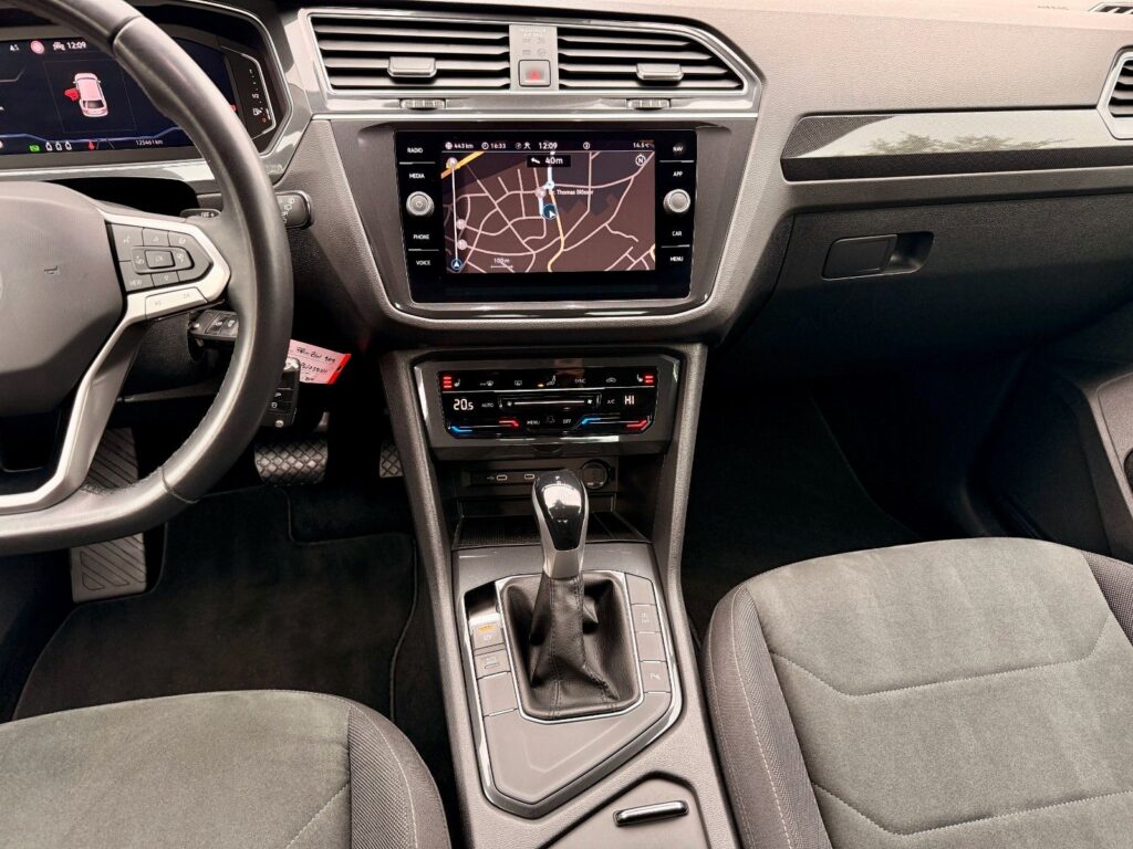 VW Tiguan Tiguan Elegance 2.0 TDi ACC*AHK*NAVI*PDC*LED* 2023