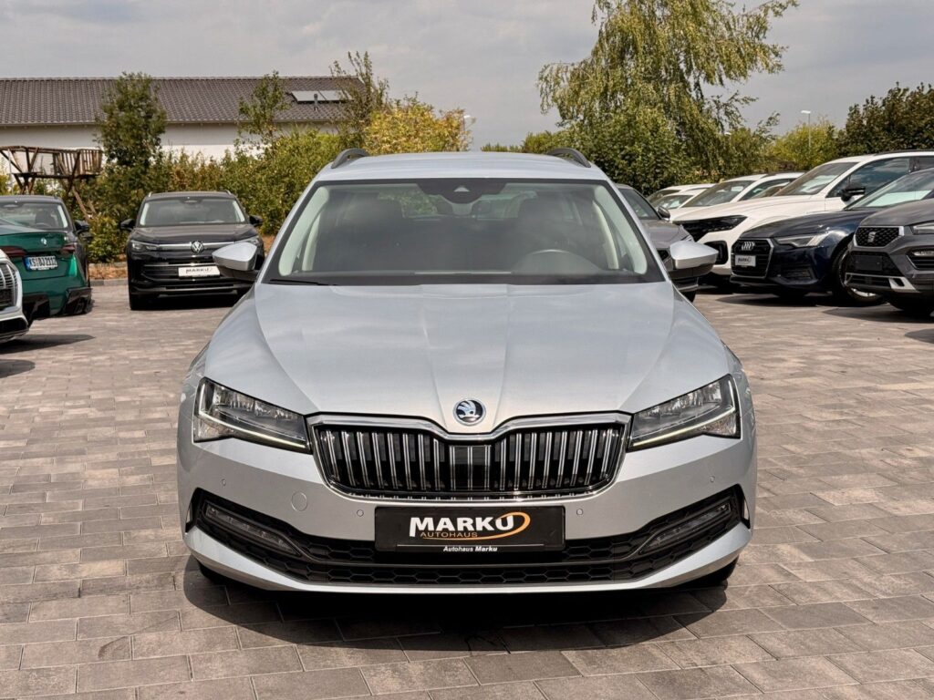 SKODA Superb Superb 2.0 Combi 110KW LED*ACC*NAVI*RFK*PDC* 2022