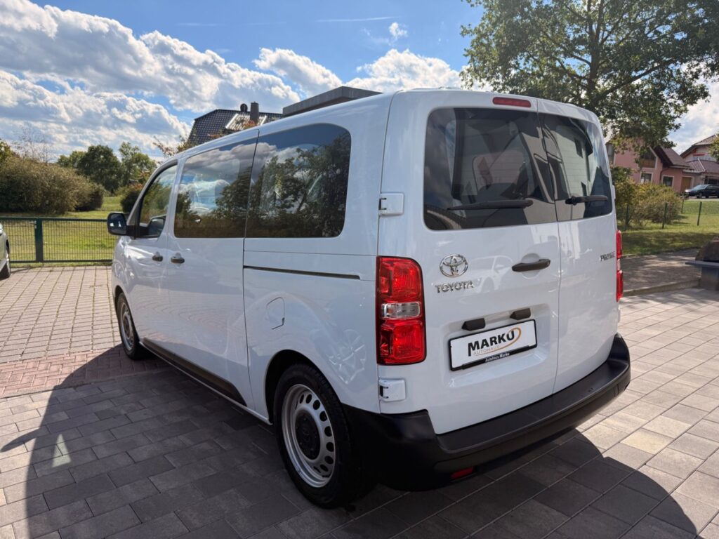 TOYOTA Proace Toyota Proace L1 Comfort *9-Sitzer*CarPlay*NAVI 2023