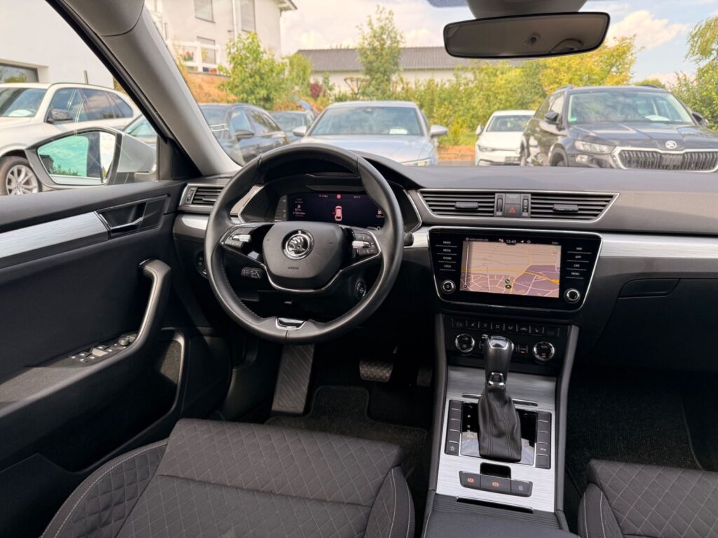 SKODA Superb Superb Combi 2.0 TDI *ACC*NAVI*VIRTUAL COCKPIT* 2023