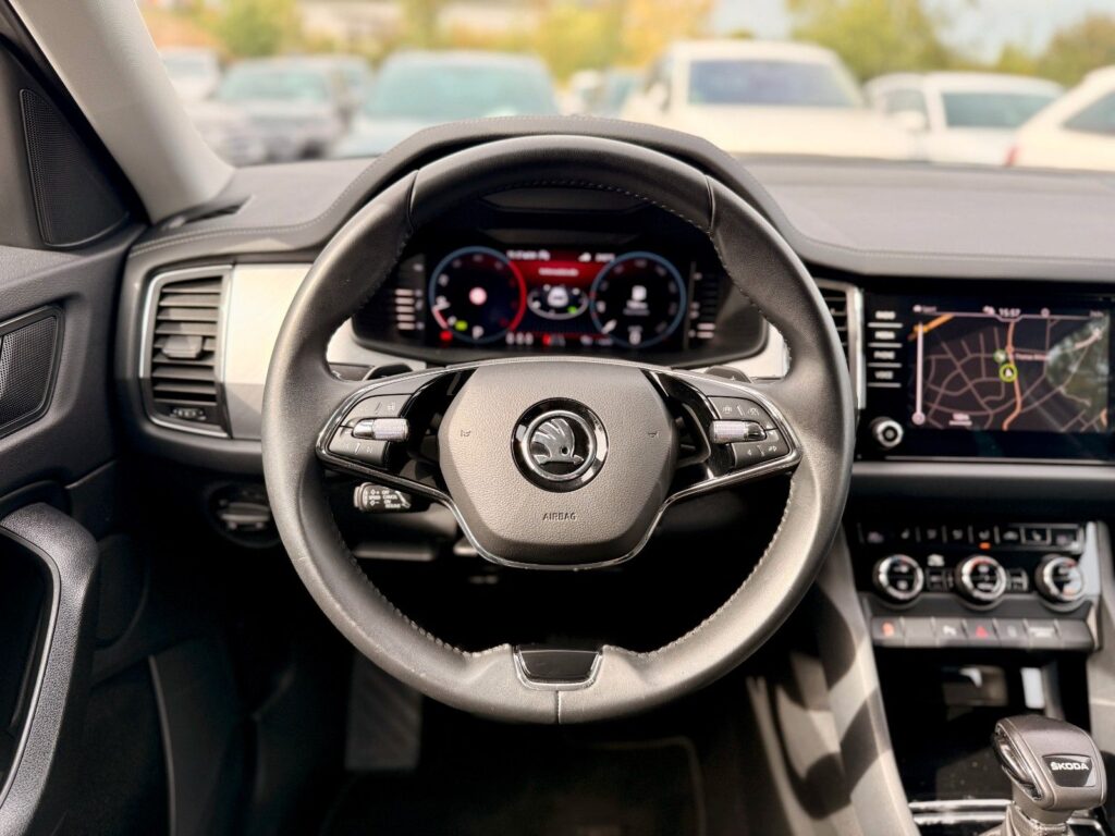 SKODA Kodiaq Kodiaq Ambition 2.0 TDI ACC*LED*AHK*RFK*NAVI* 2023