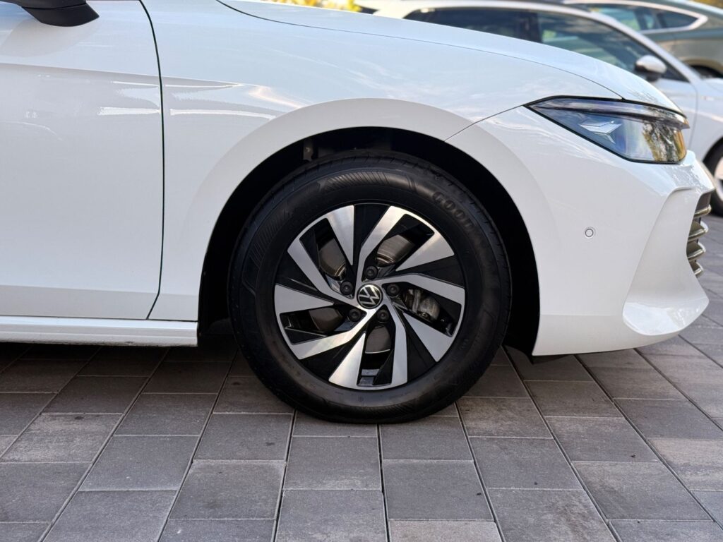 VW Passat Variant Passat Variant 2.0 TDI 110kW/Leder/360°/ AHK/LED 2024