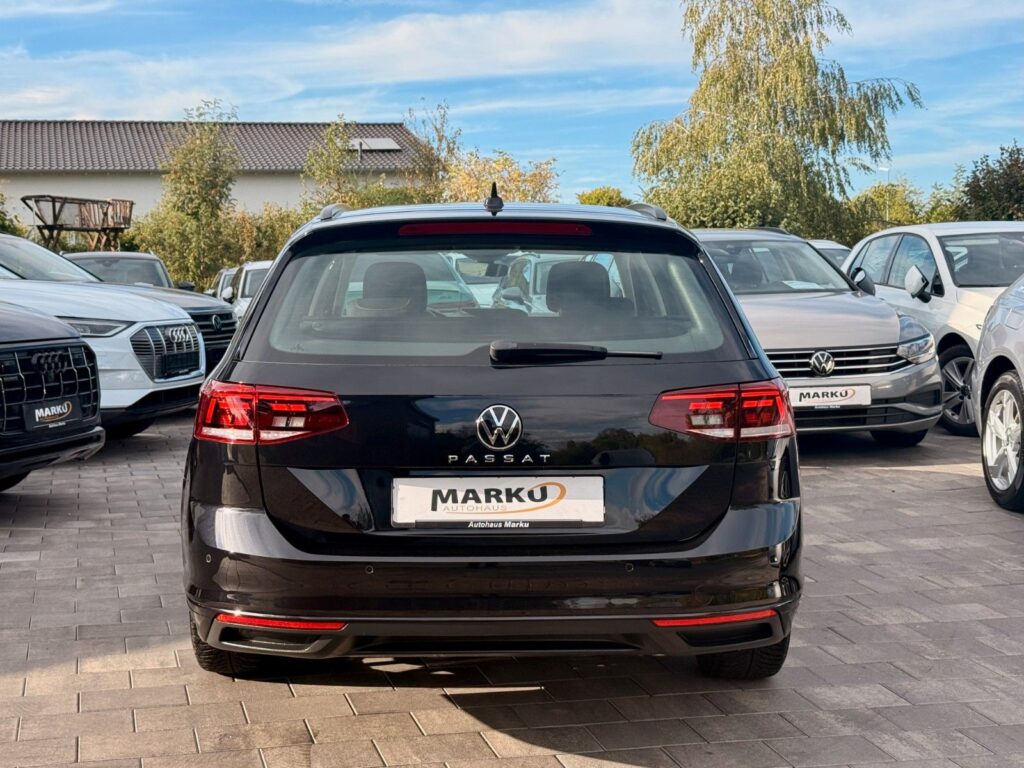 VW Passat Variant Passat Var. 2.0TDI ACC*AHK*360°*LED*MASSAGE*CARP 2023