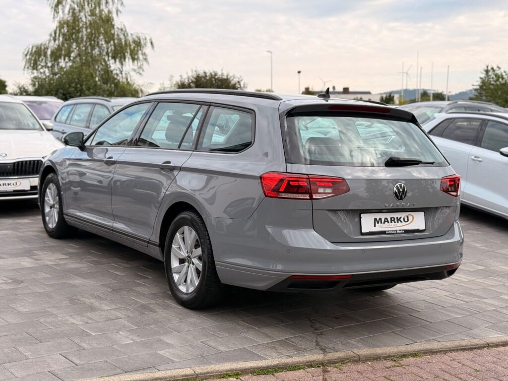 VW Passat Variant Passat Variant ACC*LineAssist*CarPlay*RFK*STHZ 2022