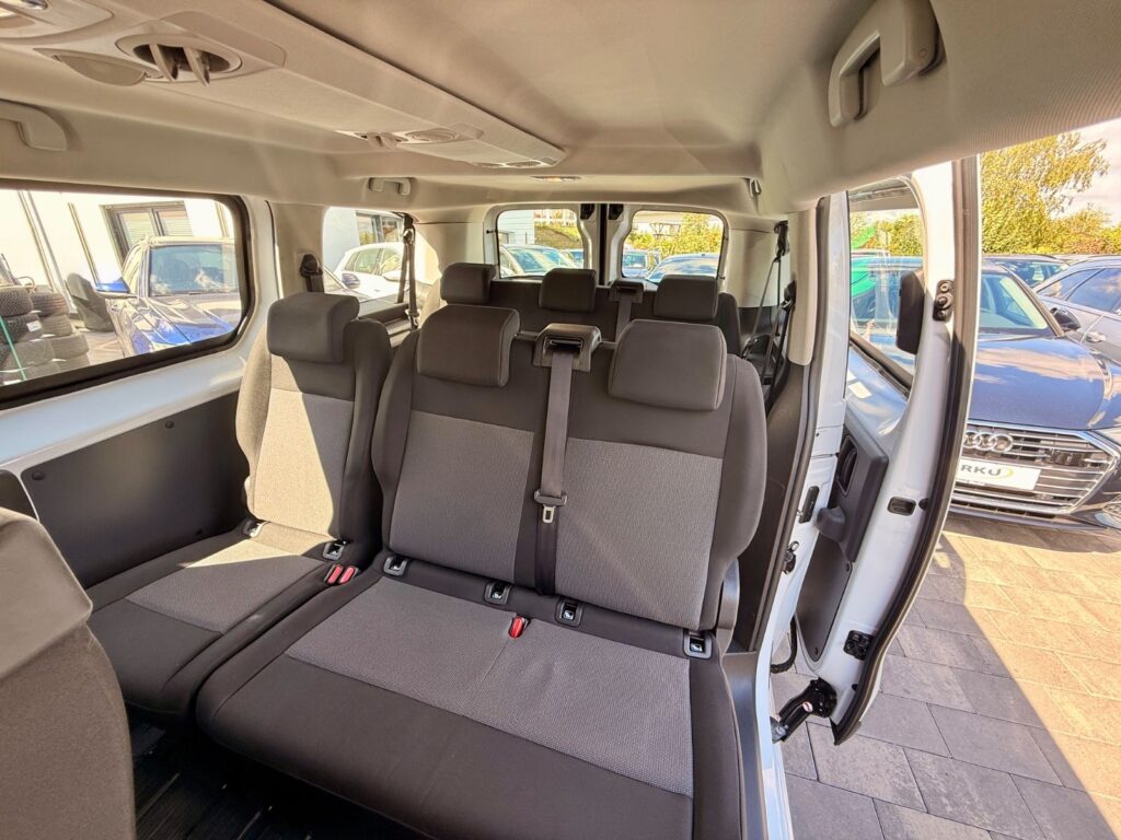 TOYOTA Proace Toyota Proace L1 Comfort *9-Sitzer*CarPlay*NAVI 2023