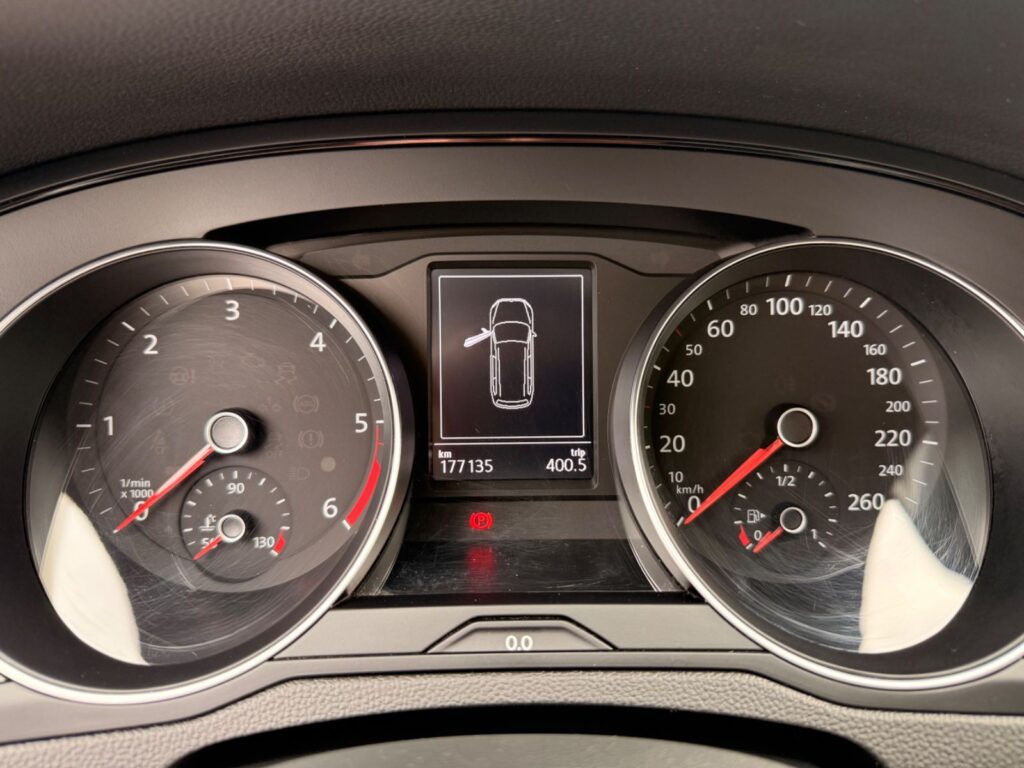 VW Passat Variant Passat Variant Basis TDI/LED/Navi 2022