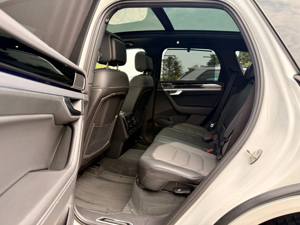 VW Touareg Touareg R-Line 4M. Matrix Beam*Pano*360°*AHK*HUD 2023