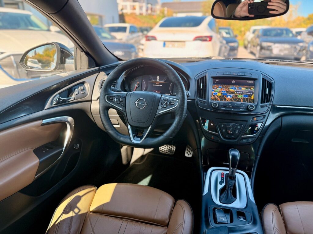 OPEL Insignia Insignia A Sports Tourer Innovation OPC 2,0 CDTI 2015