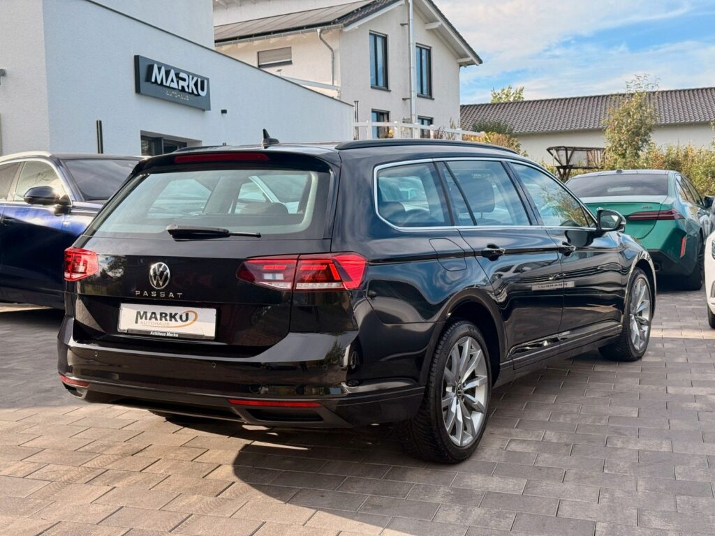 VW Passat Variant Passat Var. 2.0TDI ACC*AHK*360°*LED*MASSAGE*CARP 2023