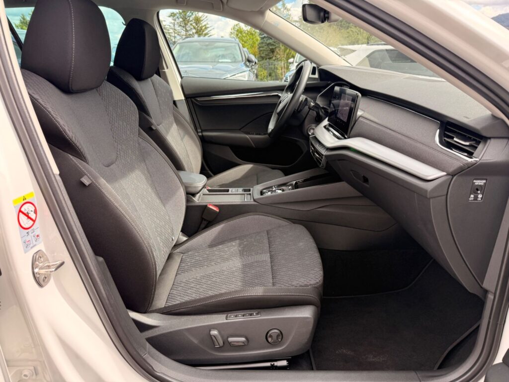 SKODA Octavia Octavia Combi Head-Up*ACC*CarPlay*Navi*LineAssis 2023