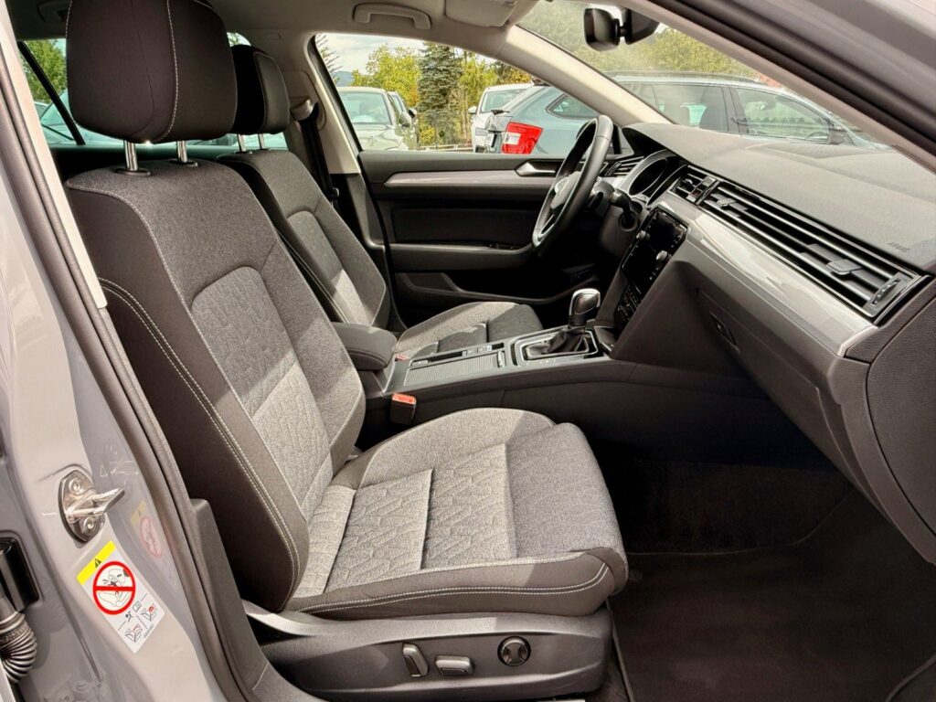 VW Passat Variant Passat Variant Business ACC*ERGO*MEMORY*MASSAGE 2022