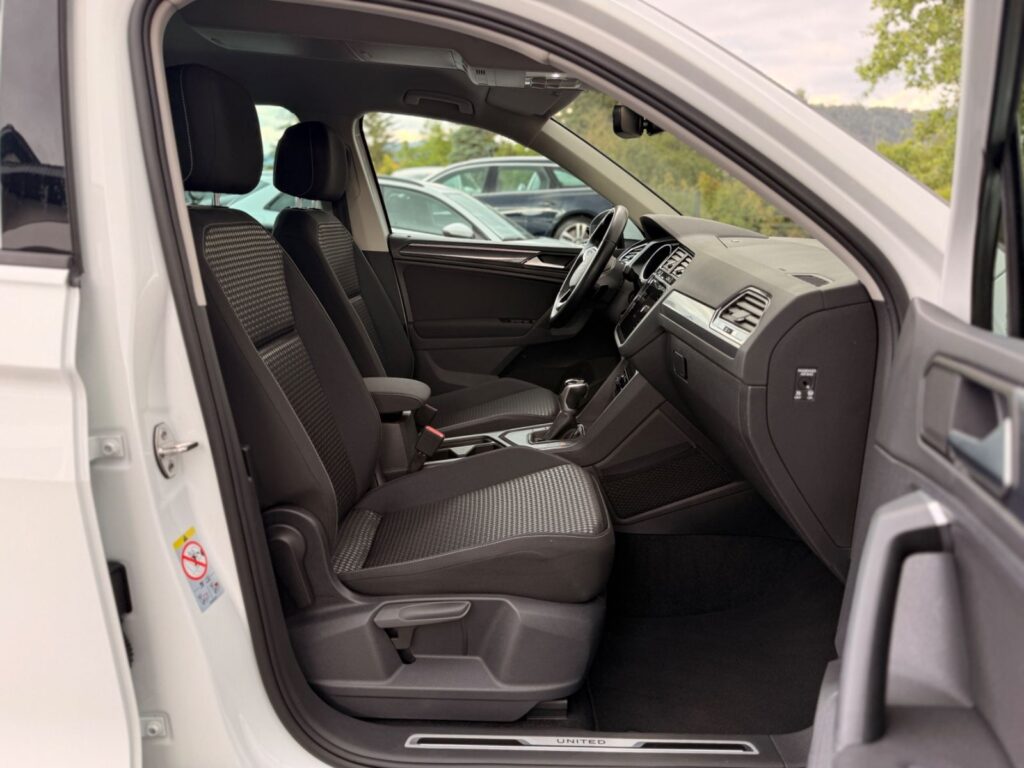 VW Tiguan Tiguan United 2.0TDi ACC*AHK*LED*NAVI*PDC* 2021