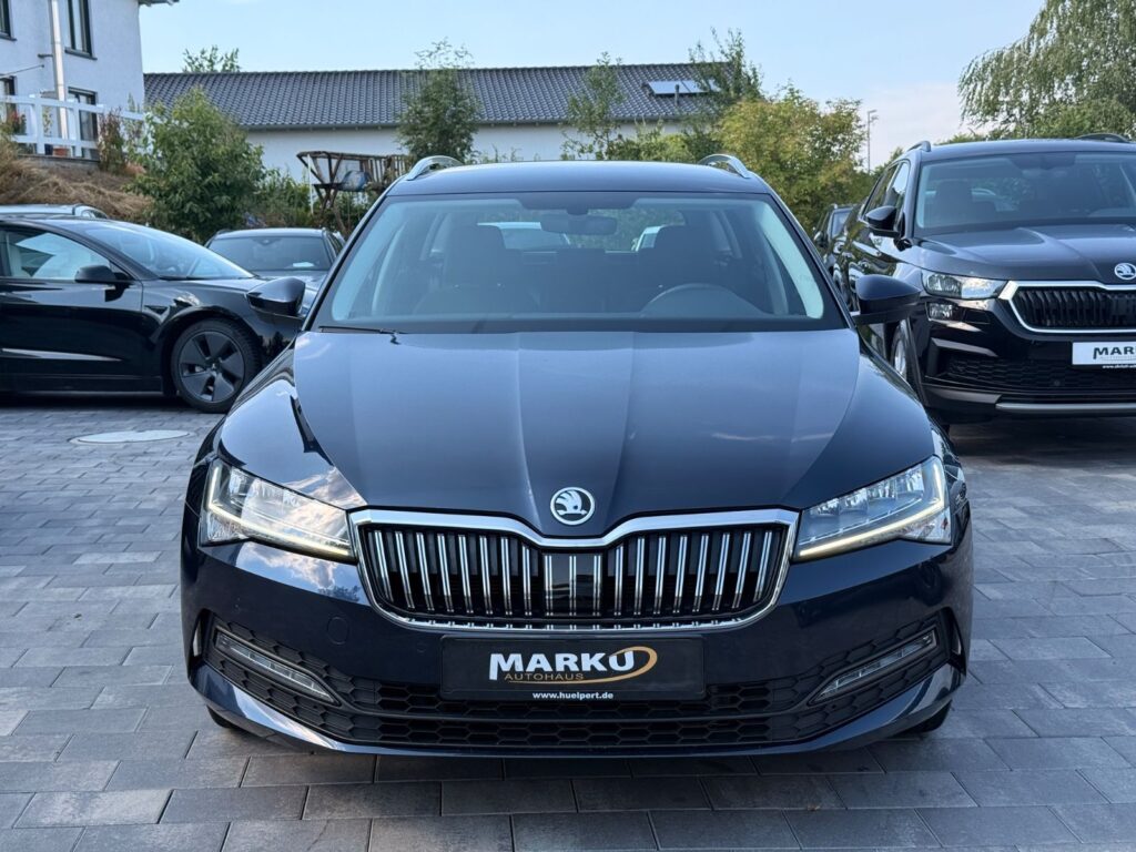 SKODA Superb Superb Combi Ambition 2.0 DCC*NAVI*PDC*LED* 2022