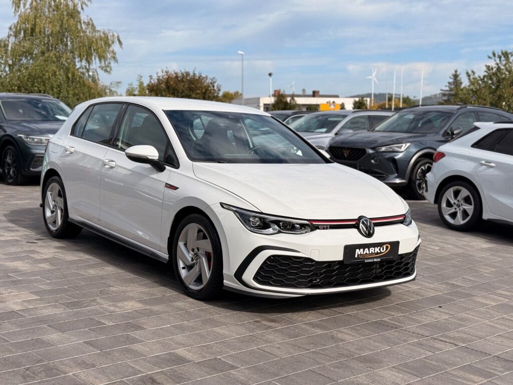 VW Golf Golf VIII Lim. GTI 2.0 TSI /180kW/LED/Ambiente 2024
