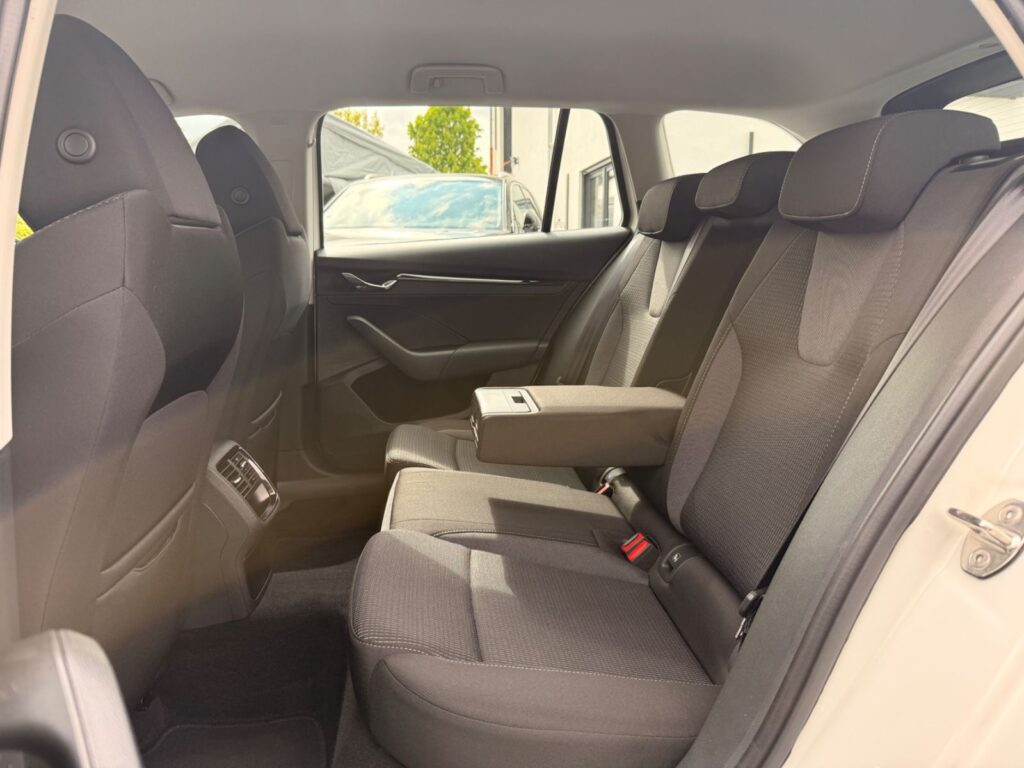 SKODA Octavia Octavia Combi Ambition LED*Virtual*Kamera*Navi* 2022