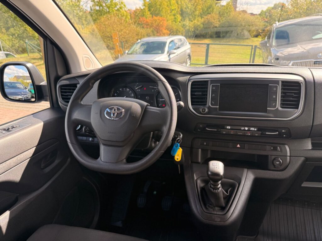 TOYOTA Proace Toyota Proace L1 Comfort *9-Sitzer*CarPlay*NAVI 2023