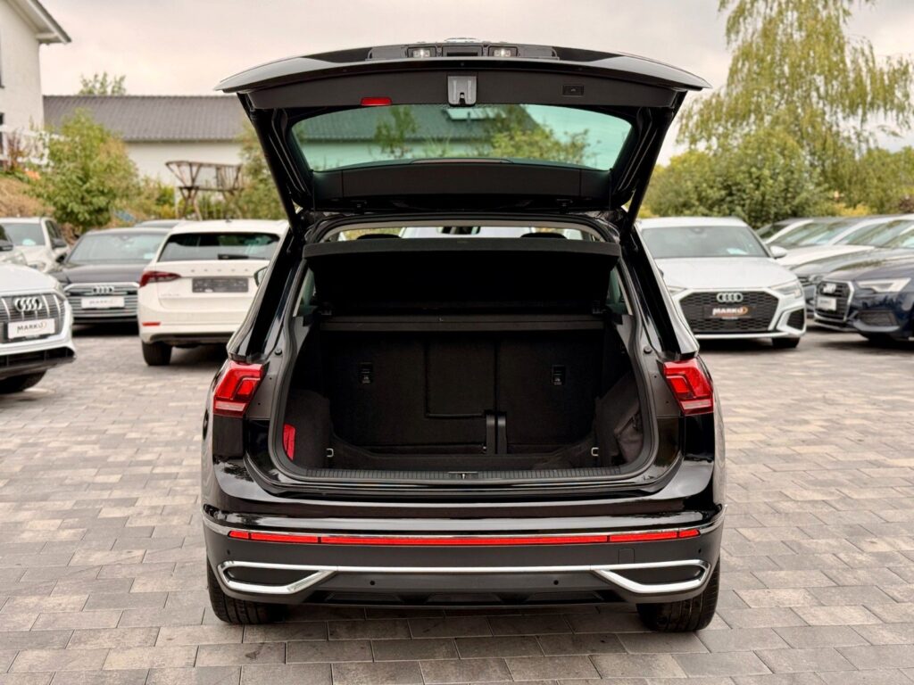 VW Tiguan Tiguan Elegance 2.0 TDi ACC*AHK*NAVI*PDC*LED* 2023