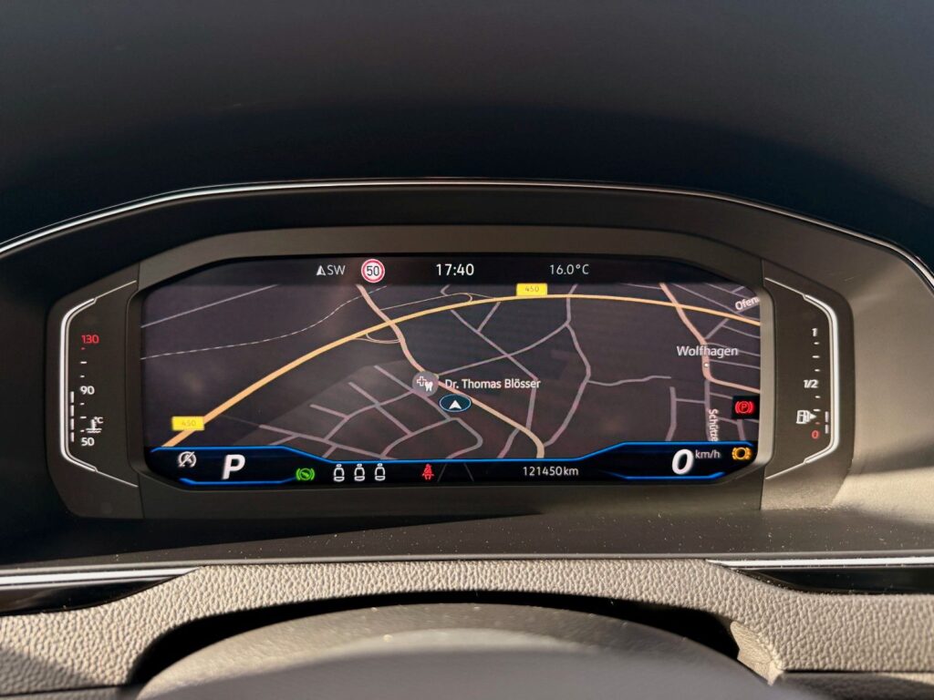 VW Passat Variant Passat Var. 2.0TDI ACC*AHK*360°*LED*MASSAGE*CARP 2023