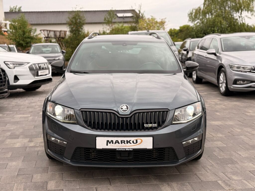 SKODA Octavia Octavia Combi RS 4x4*PANO*ACC*CANTON*COLUMBS*RFK 2016